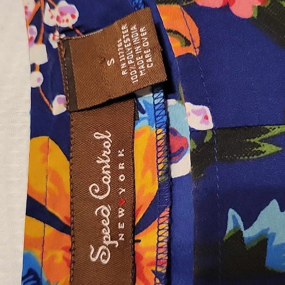Speed Control Floral Dress - Picture 3 of 5